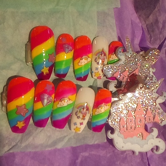 Unicorn 🦄 matching nails and earrings - Picture 1 of 1
